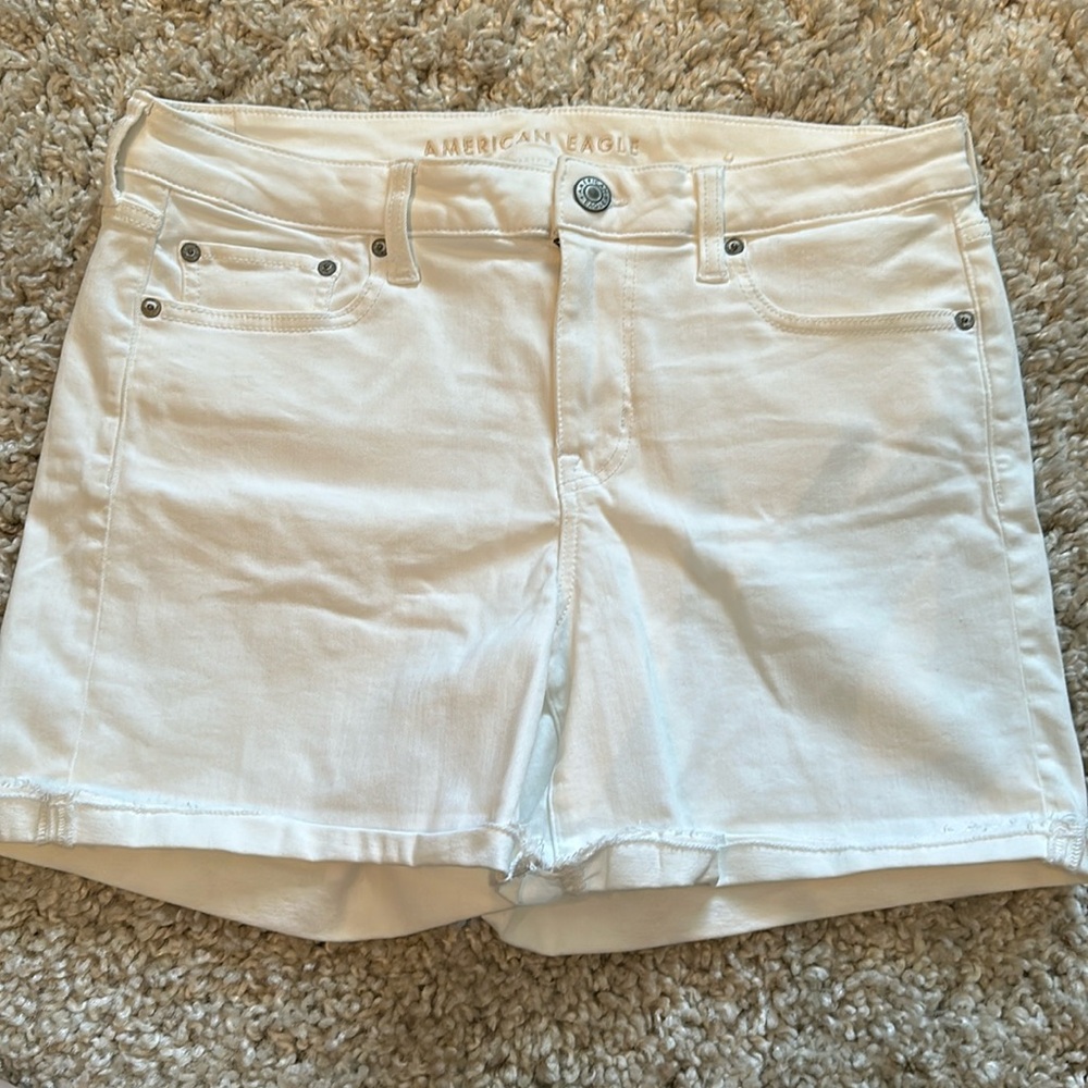 American Eagle NE(X)T LEVEL STRETCH Midi White Jean Shorts - Size 16